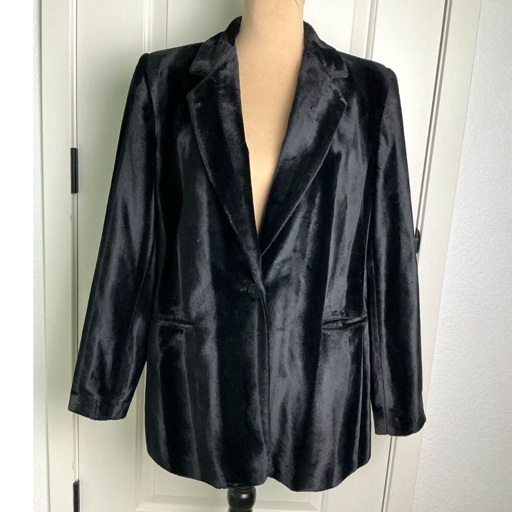 Vintage Studio 205 Black Velvet Velour Blazer Size 12 Made in Russia